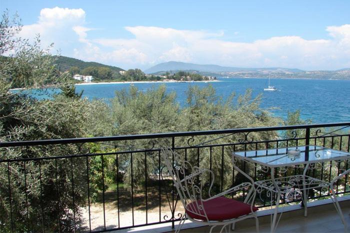 Villa Galanos Nikiana Exterior foto